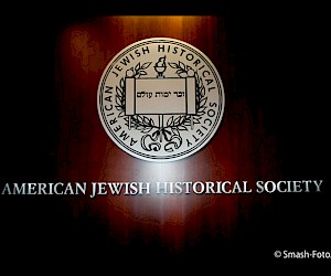 Floating Worlds and Future Cities